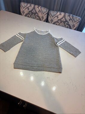 Abound Heather Gray Cold-Shoulder Sweater with White Trim